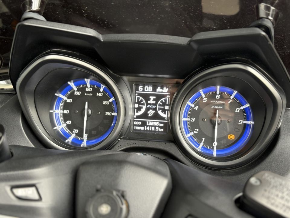 YAMAHA XP T-MAX 560 TECH MAX 7