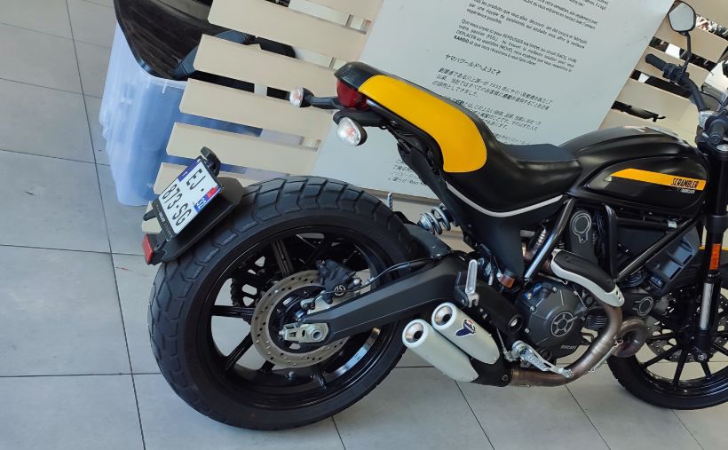 DUCATI SCRAMBLER 9