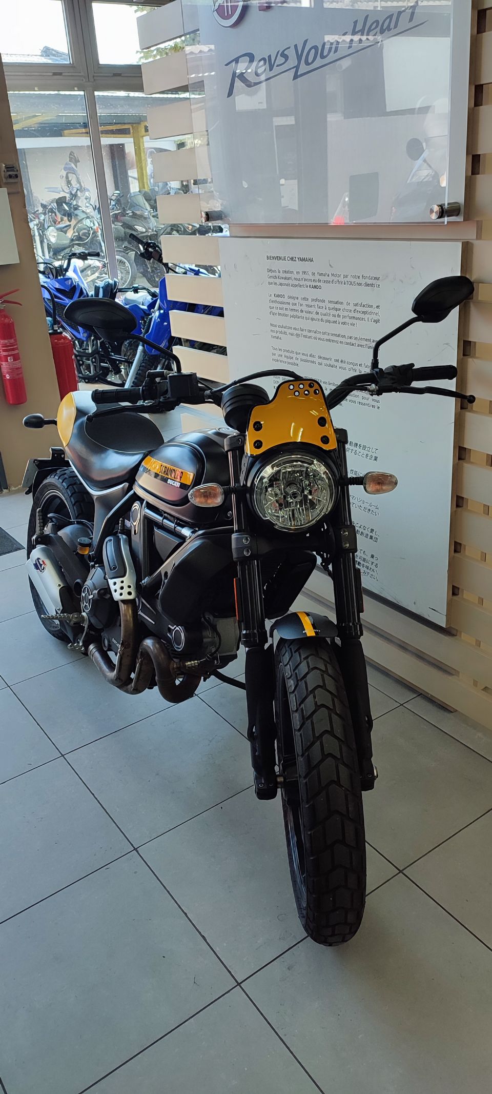 DUCATI SCRAMBLER 18