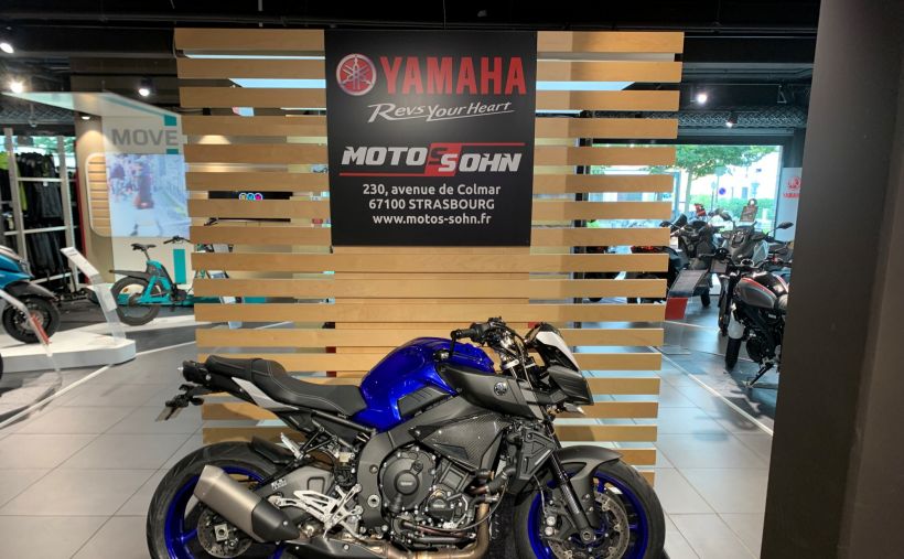 YAMAHA MT-10 0