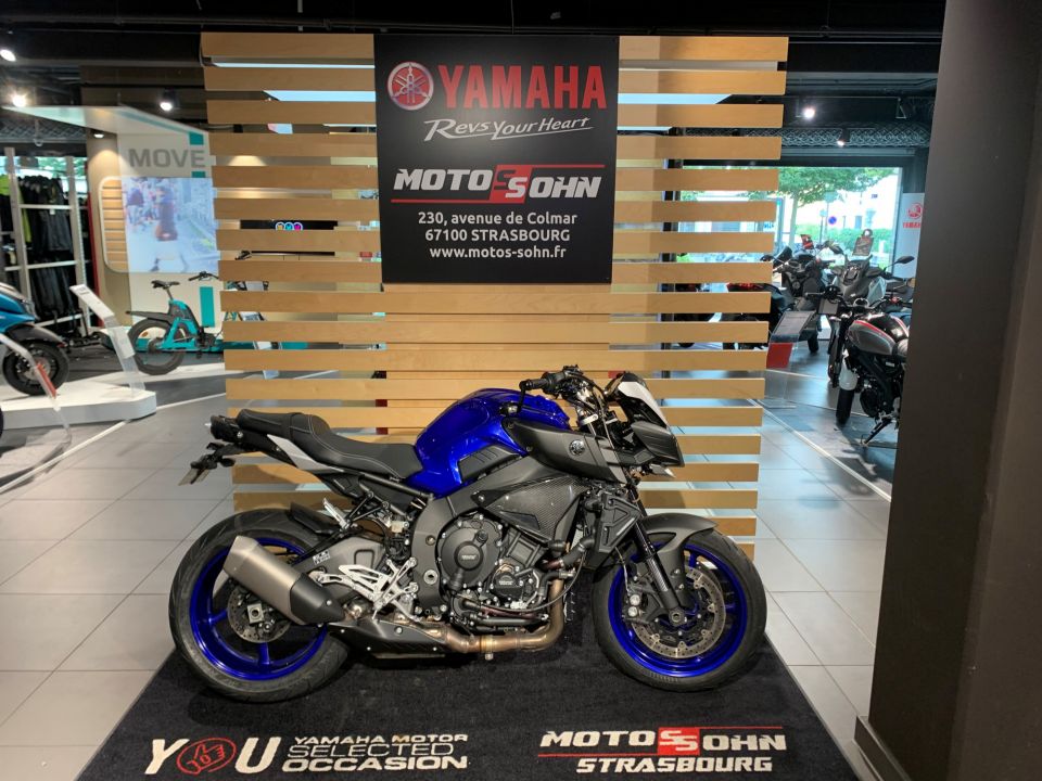 YAMAHA MT-10 0