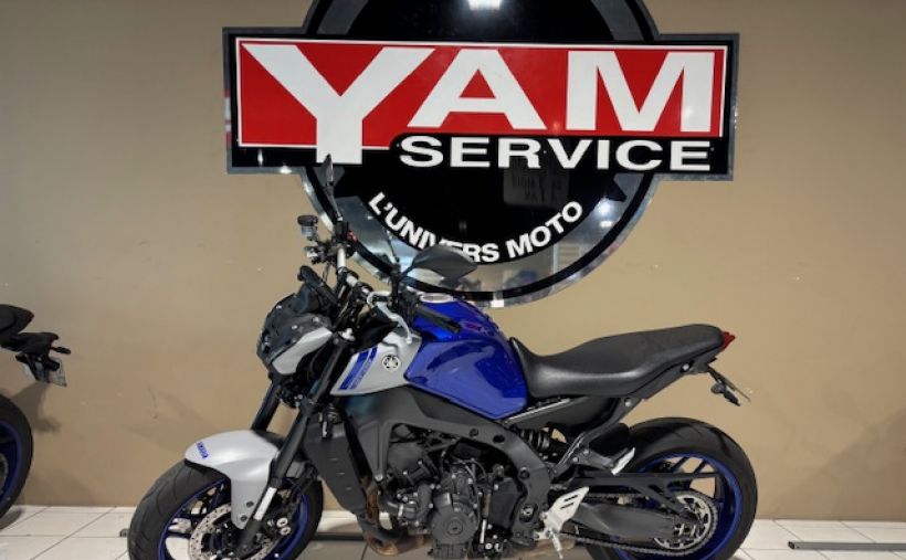 YAMAHA MT-09 1