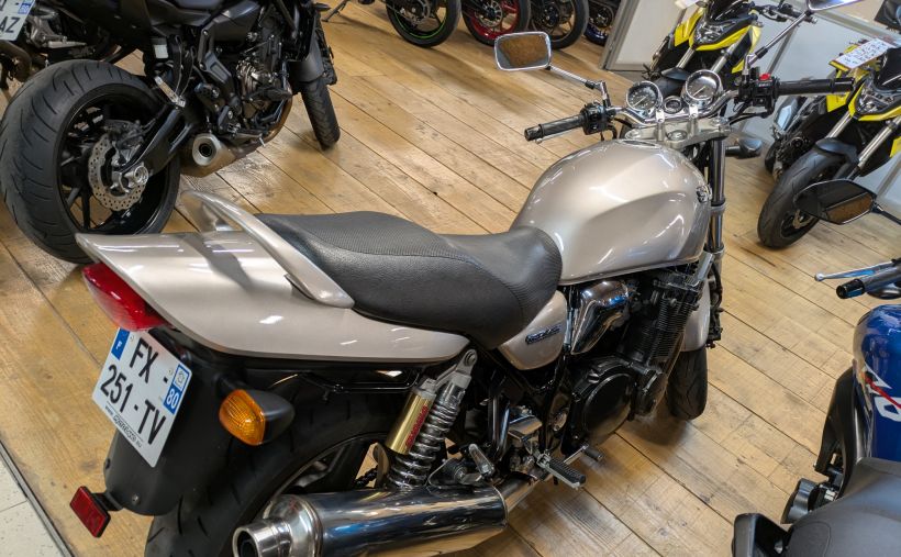 SUZUKI INAZUMA 750 60
