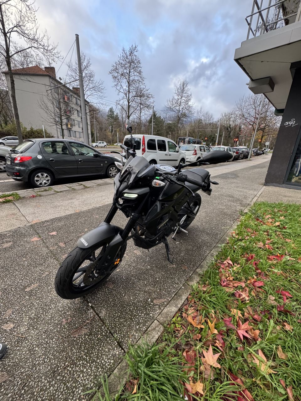 YAMAHA MT-125 ABS 5