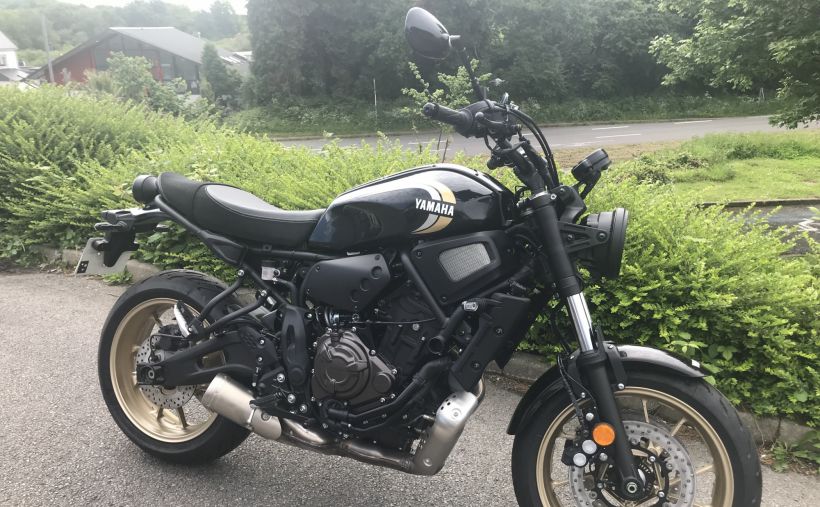 YAMAHA XSR 700 0