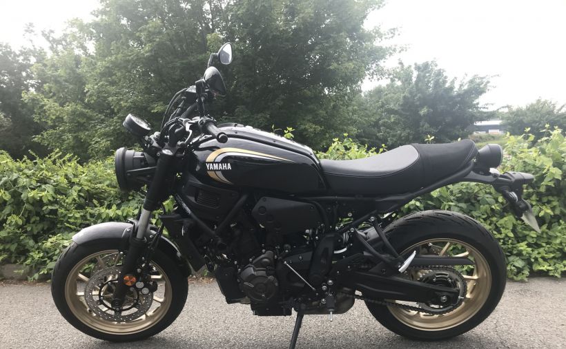 YAMAHA XSR 700 2