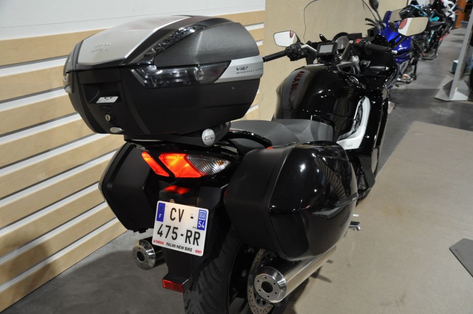 YAMAHA FJR 1300 AS 4
