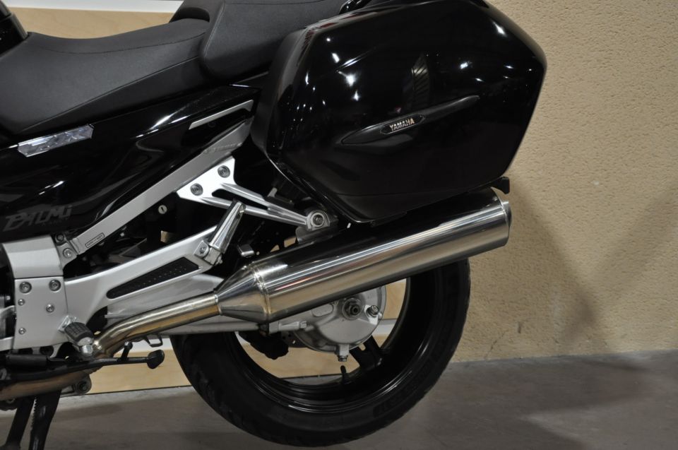 YAMAHA FJR 1300 AS 8