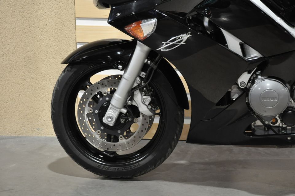 YAMAHA FJR 1300 AS 9