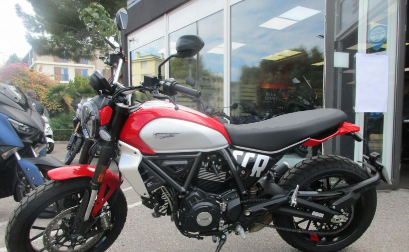 DUCATI SCRAMBLER 0