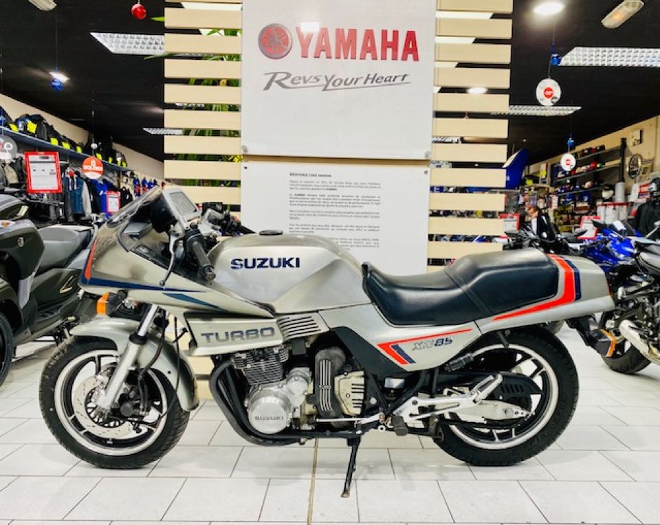 SUZUKI XN 85 TURBO 4