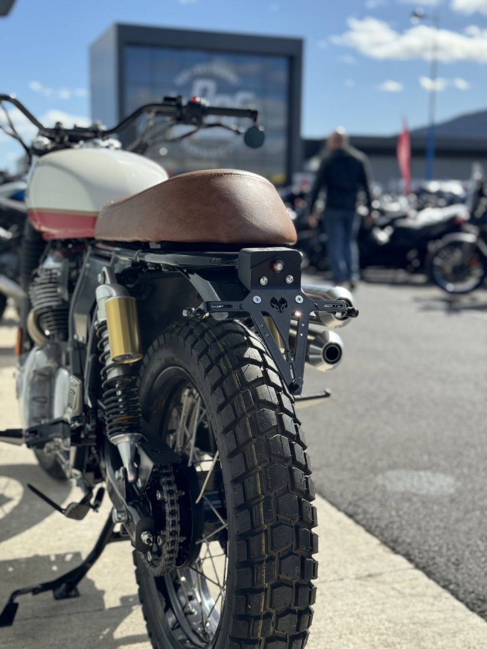 ROYAL ENFIELD Interceptor 650 4