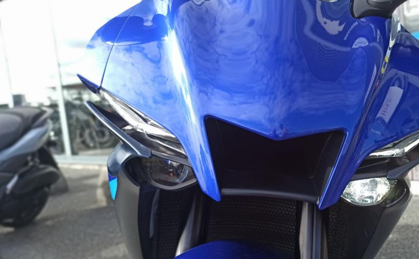 YAMAHA YZF 1000 R1 55