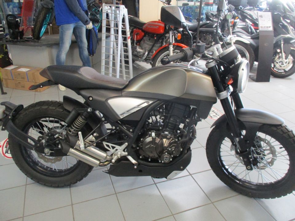 RIEJU CENTURY 125 10