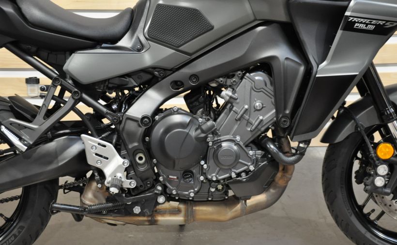 YAMAHA TRACER 9 1