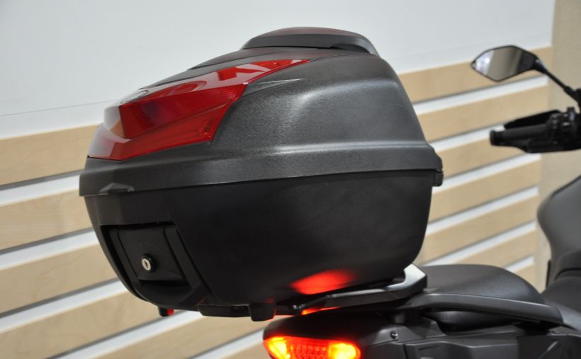 YAMAHA TRACER 9 5