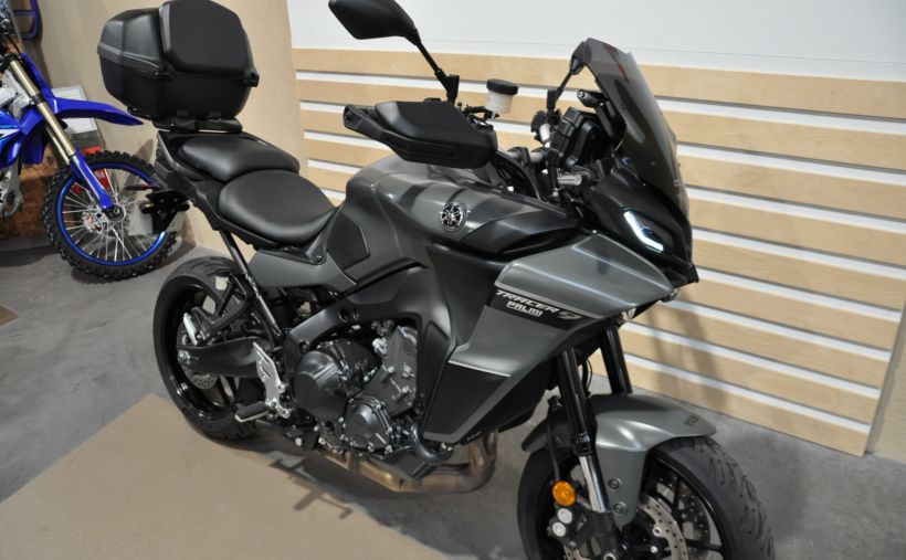 YAMAHA TRACER 9 6