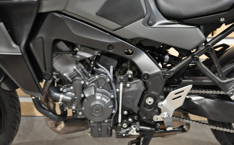 YAMAHA TRACER 9 9