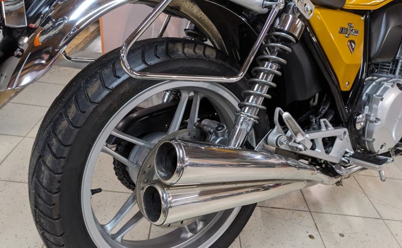 HONDA CB 1100 7