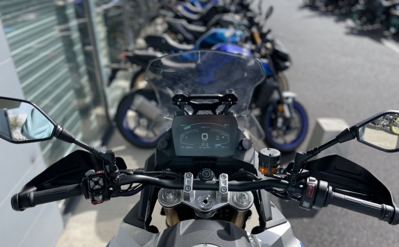 VOGE 900 DSX 6