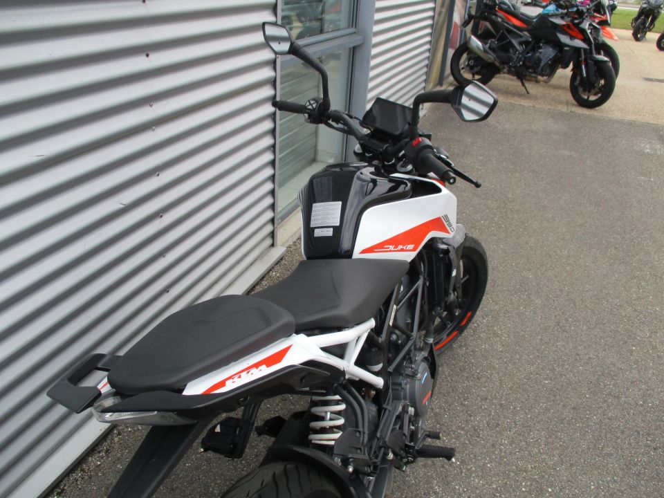 KTM 390 DUKE ABS 6