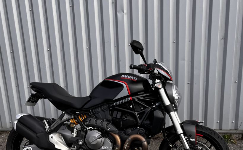 DUCATI MONSTER 821 0