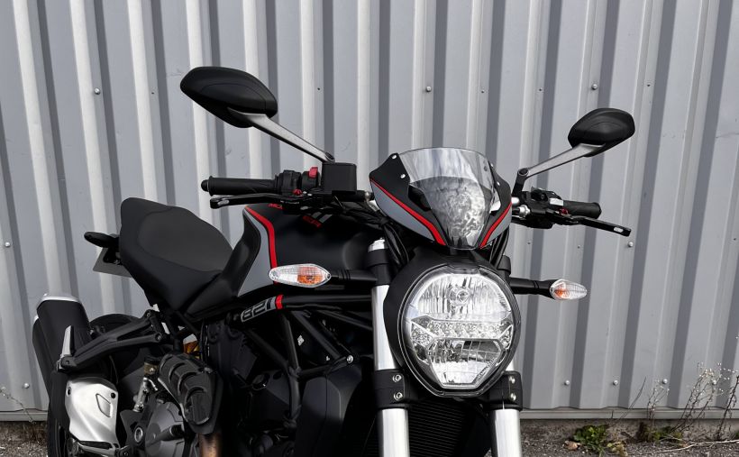 DUCATI MONSTER 821 6