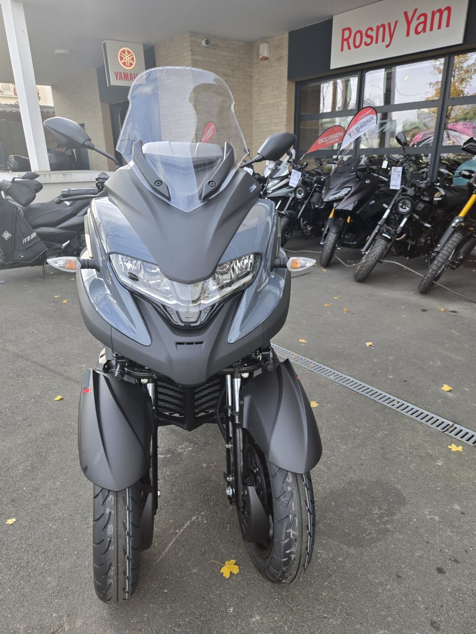 YAMAHA TRICITY 300 1