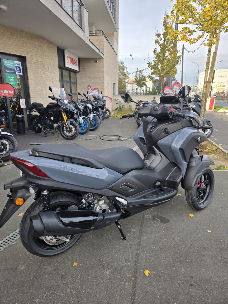 YAMAHA TRICITY 300 3