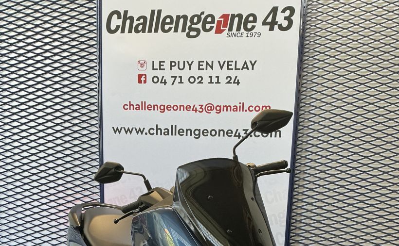 YAMAHA NMAX 125 9