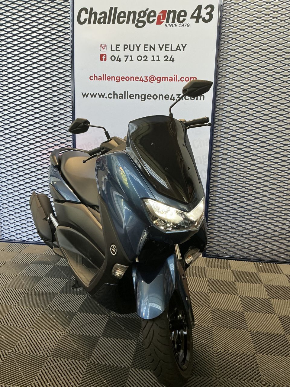 YAMAHA NMAX 125 9