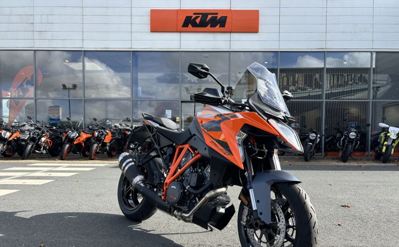 KTM 1290 SUPER DUKE GT 1