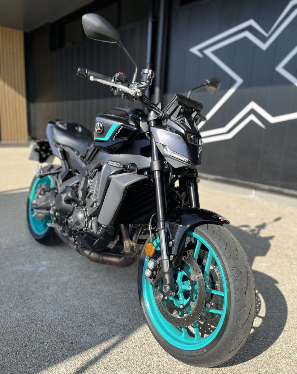 YAMAHA MT-09 1