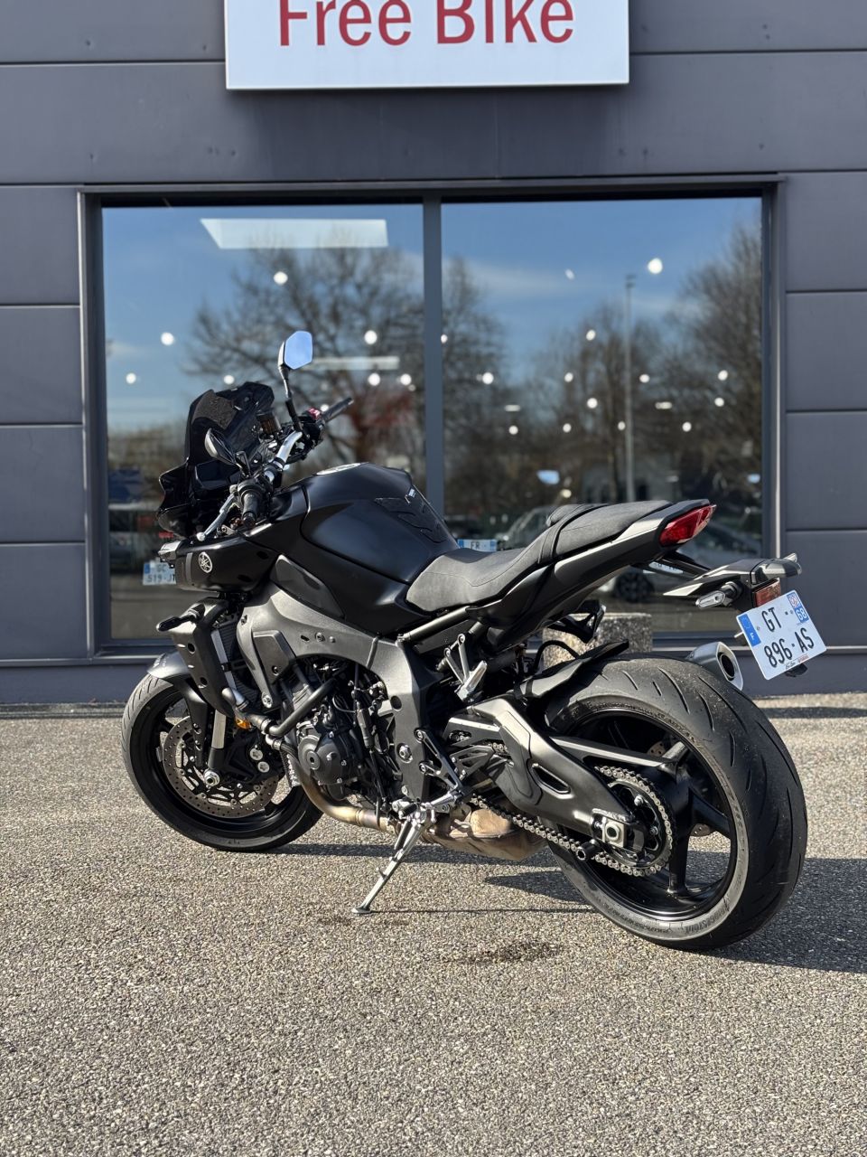 YAMAHA MT-10 2