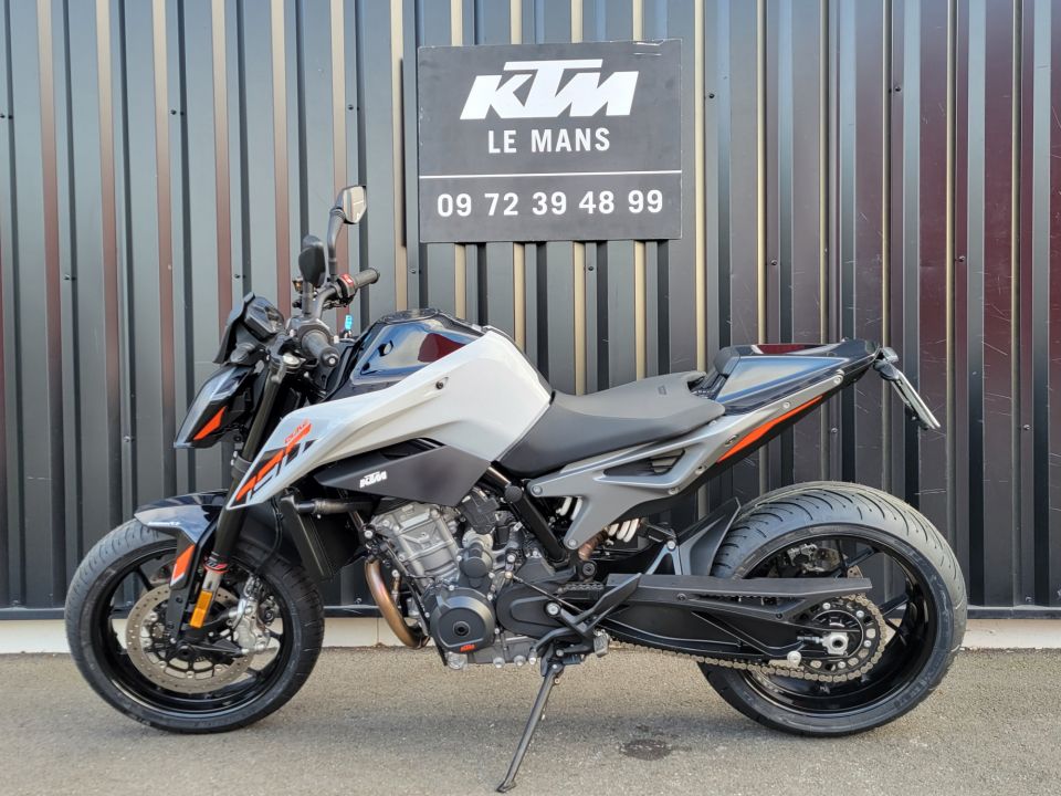 KTM 790 DUKE L 5