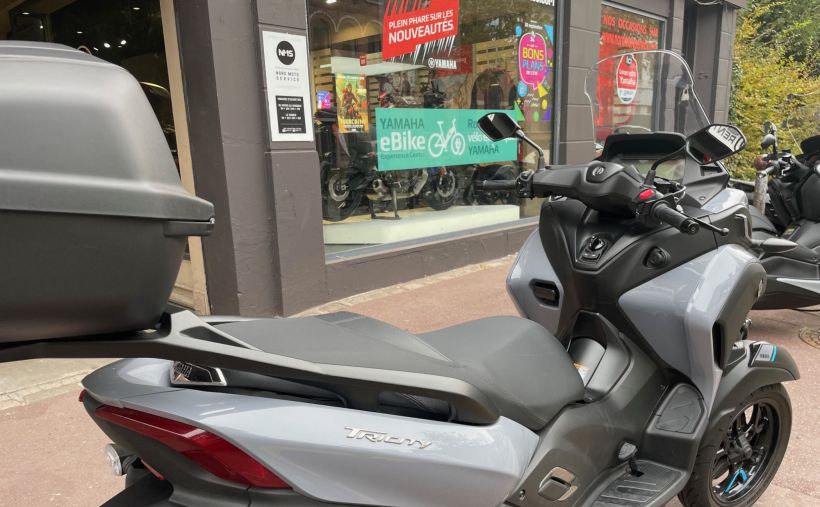 YAMAHA TRICITY 300 2