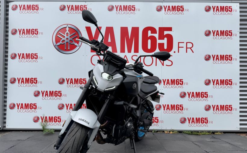 YAMAHA MT-07 Y-AMT 2