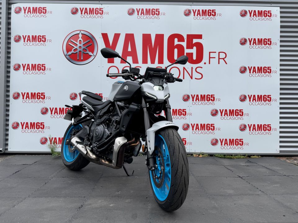 YAMAHA MT-07 Y-AMT 10
