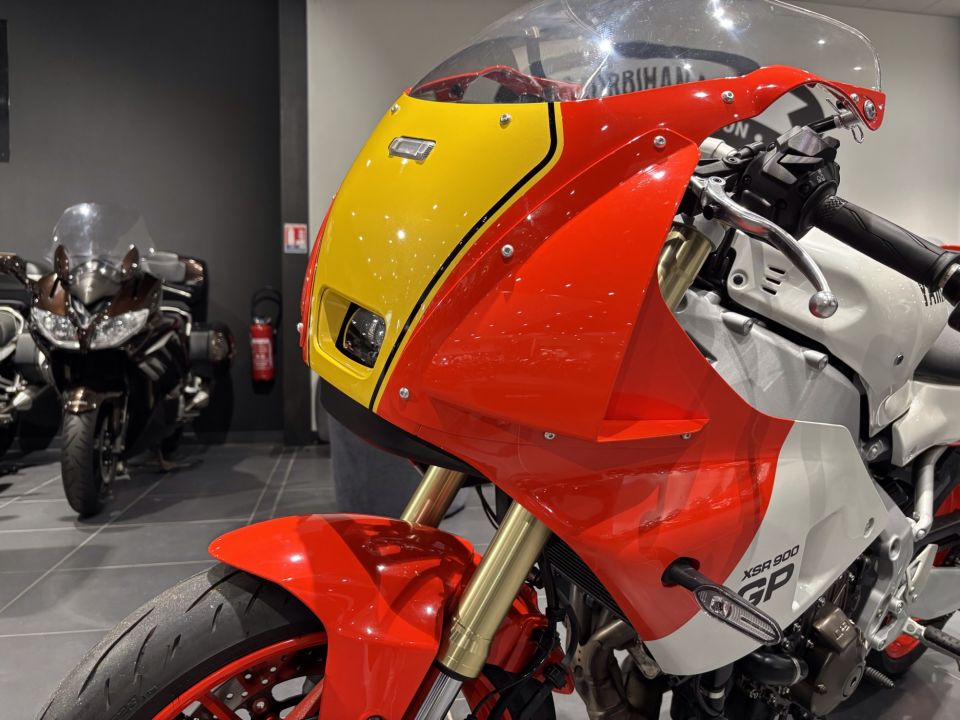 YAMAHA XSR 900 GP 20