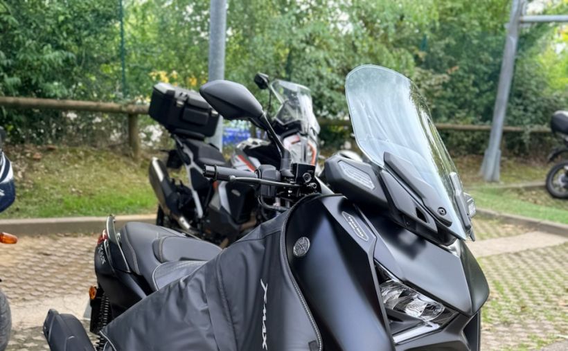 YAMAHA XMAX 125 TECH MAX 0