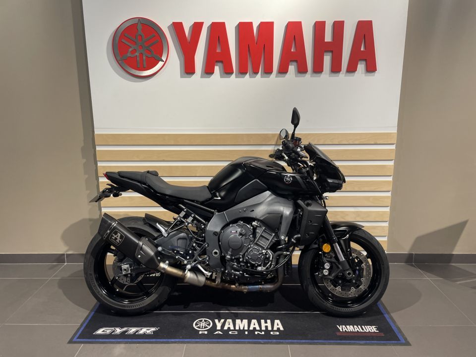 YAMAHA MT-10 0