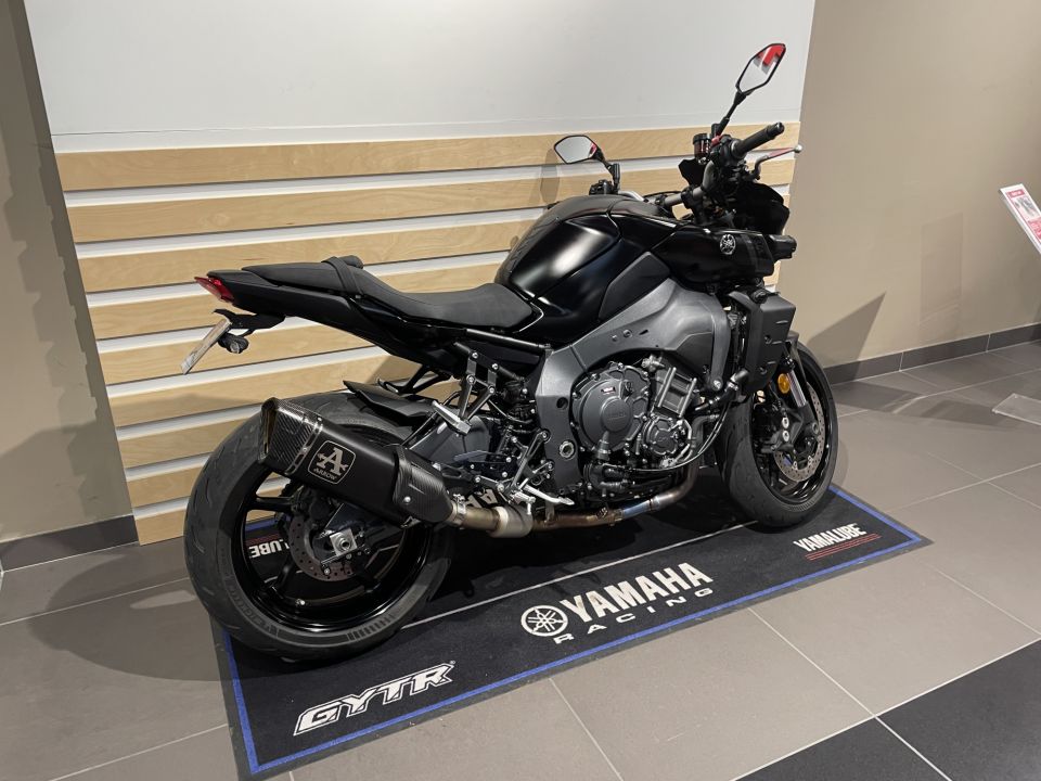 YAMAHA MT-10 1