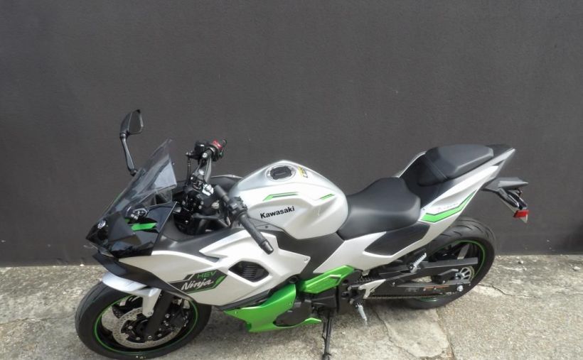 KAWASAKI Ninja 7 Hybrid 3