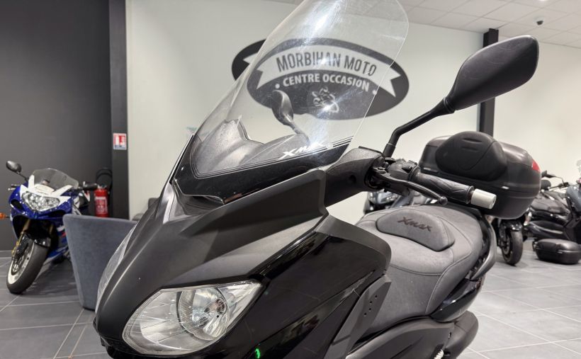 YAMAHA XMAX 125 4