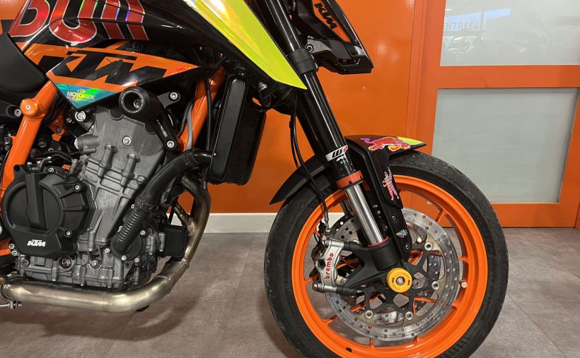 KTM 890 DUKE R 10