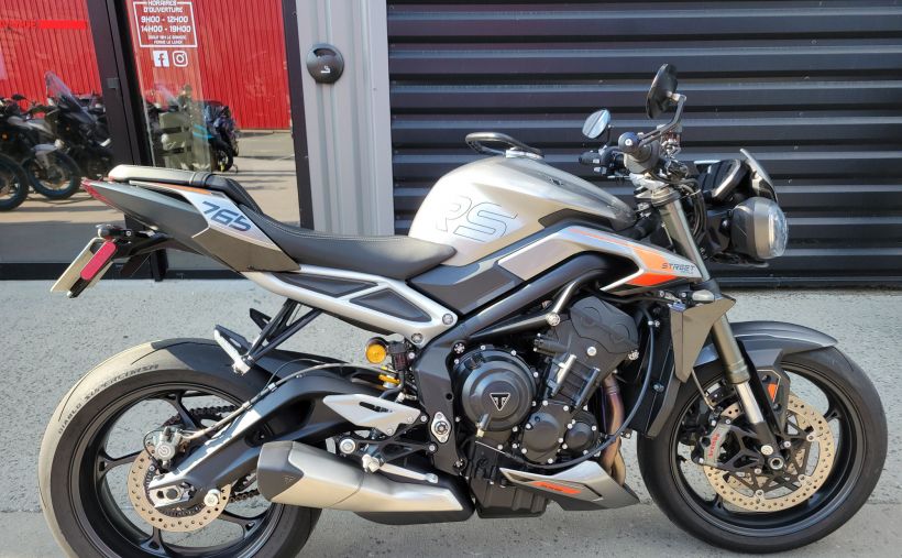 TRIUMPH STREET TRIPLE 765 RS 1