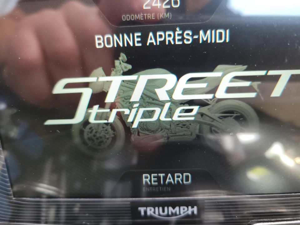 TRIUMPH STREET TRIPLE 765 RS 30