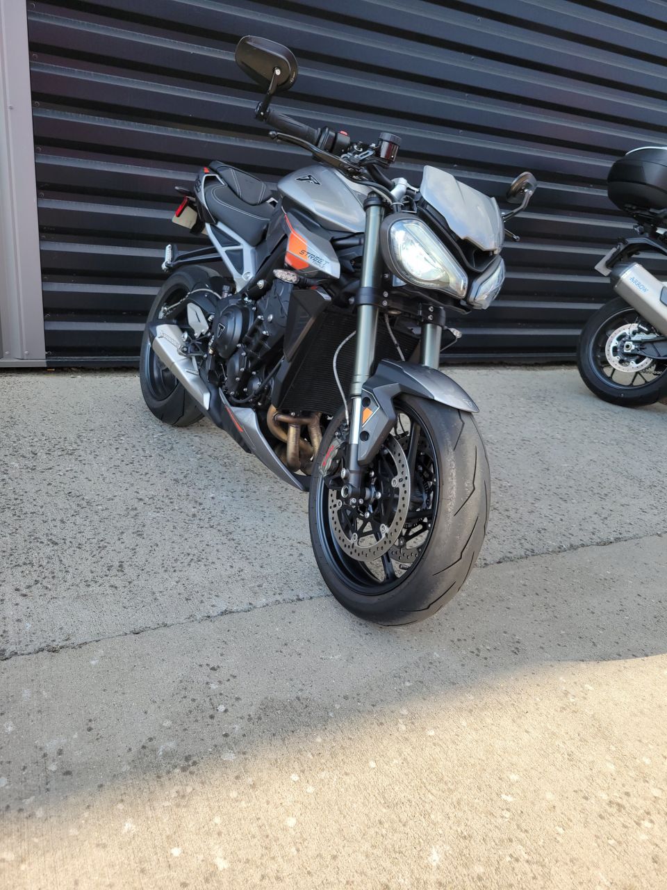 TRIUMPH STREET TRIPLE 765 RS 20
