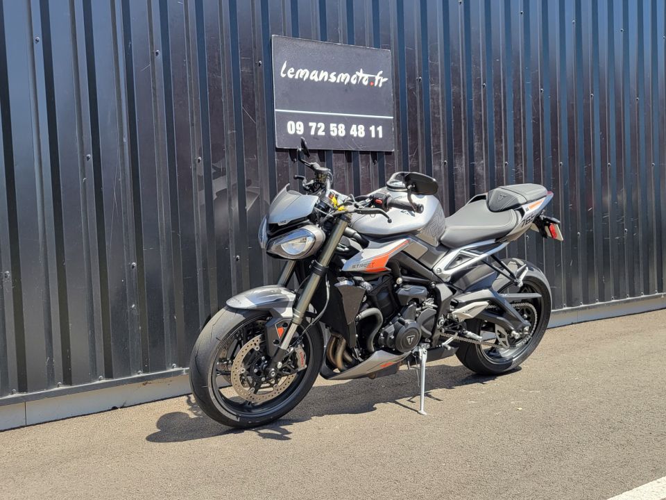 TRIUMPH STREET TRIPLE 765 RS 45