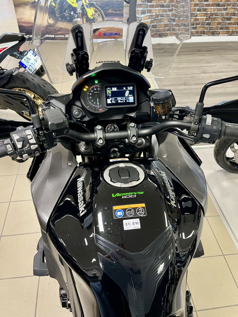 KAWASAKI VERSYS S 1100 20